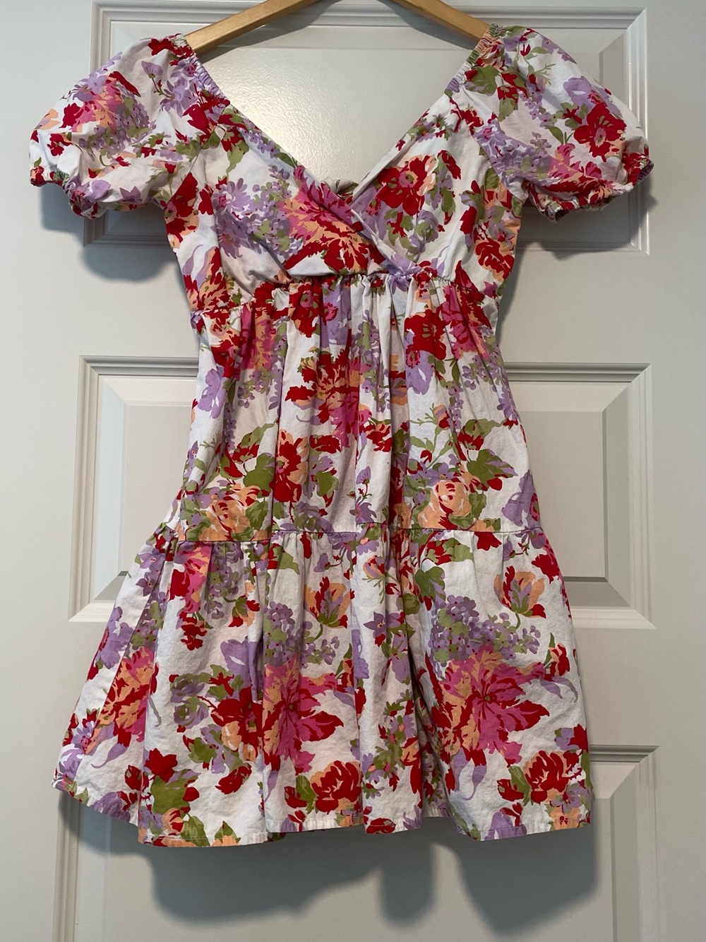 Jessica Simpson Floral Puff-Sleeve Open Back Dress - White, Pink & Red